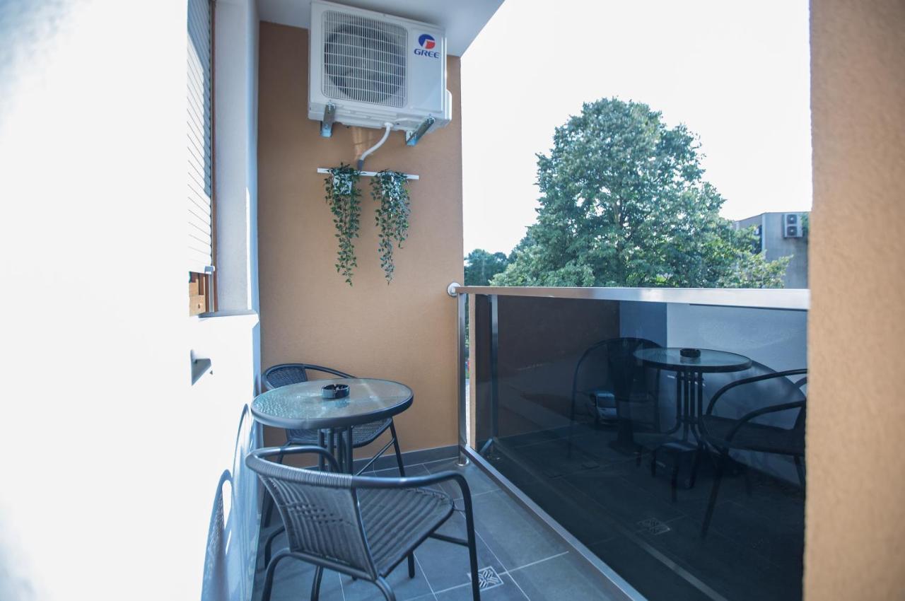 Jelena Apartment II 多博伊 外观 照片